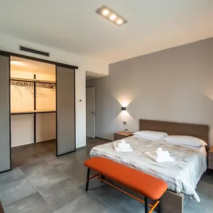 Ospedale A 350m Centro A 900m L Matrimoniali Con Bagno Privato L Parcheggio Self Check Maison d'hôtes