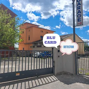 Апартаменты Express Traveller's Front Station Fs Privat Parking Free, Парма